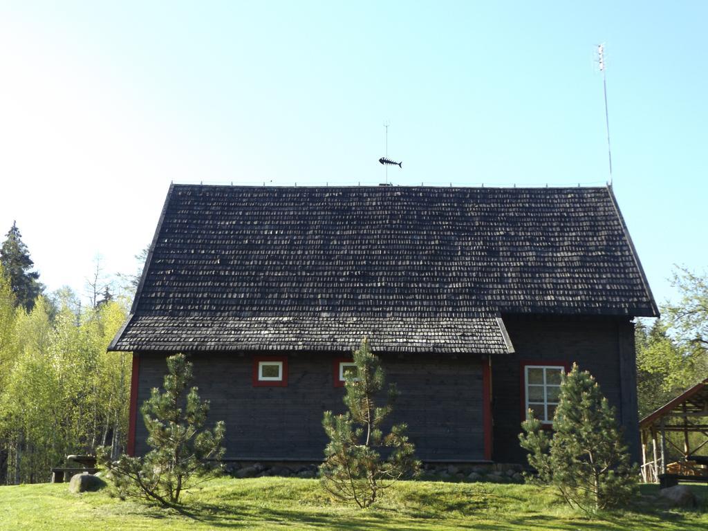 Hostal Labanoro Pasaka - Elenutes Namai Berniunai Exterior foto